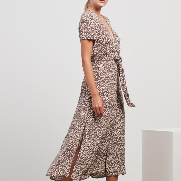 KIVARI Alena Leopard Print Tie Front Midi Dress - Picture 8 of 16